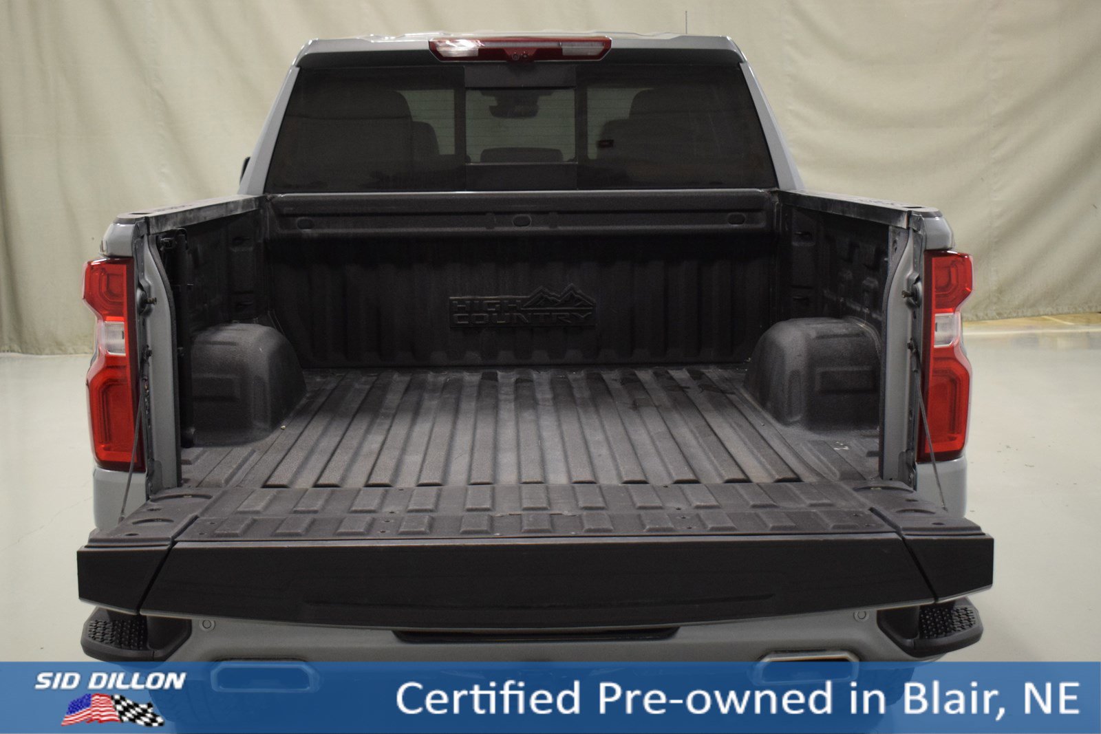 2023 Chevrolet Silverado 1500 High Country photo 10