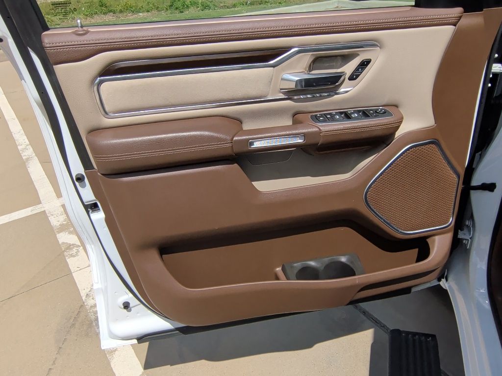 2021 Ram 1500 Laramie photo 9