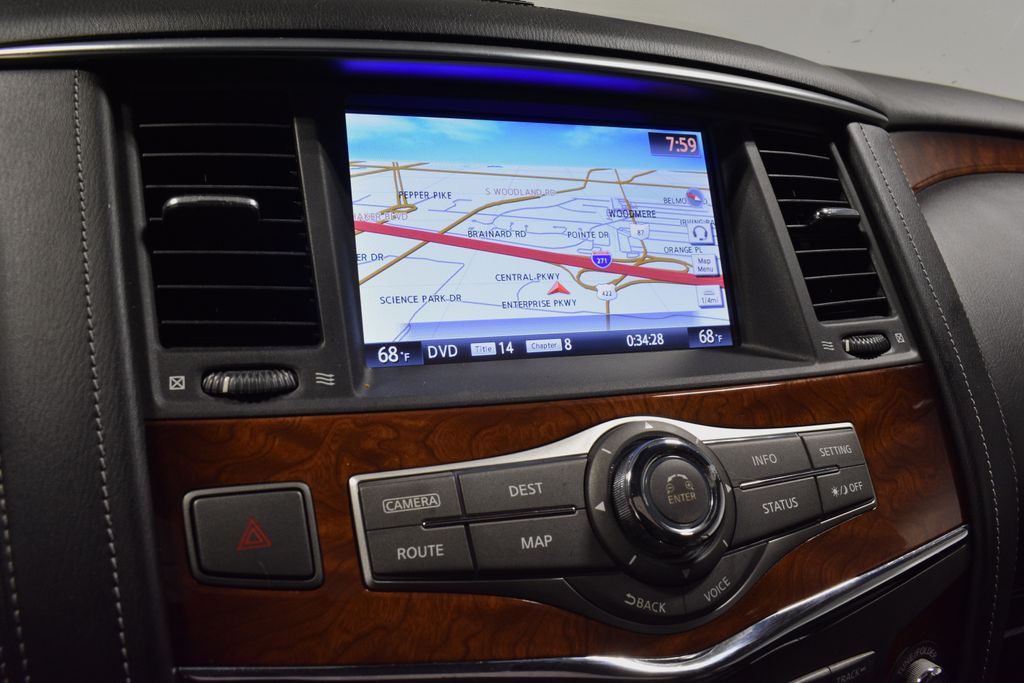 2017 Infiniti QX80 Base photo 21