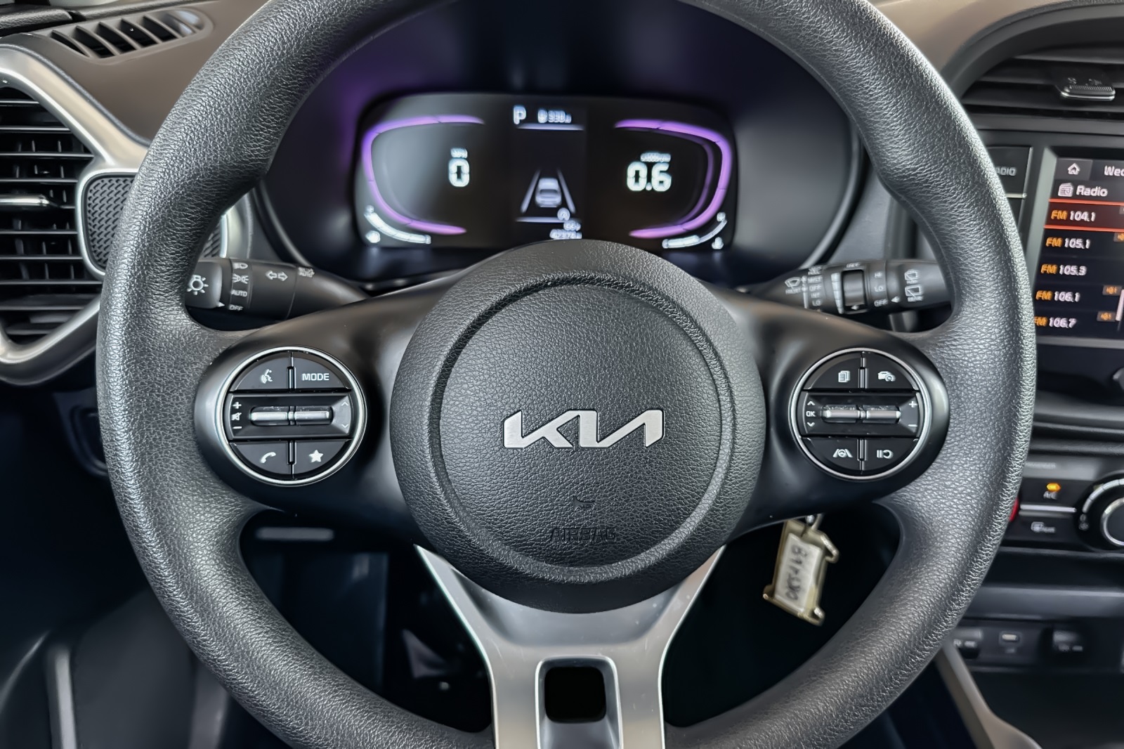 2023 Kia Soul LX photo 22