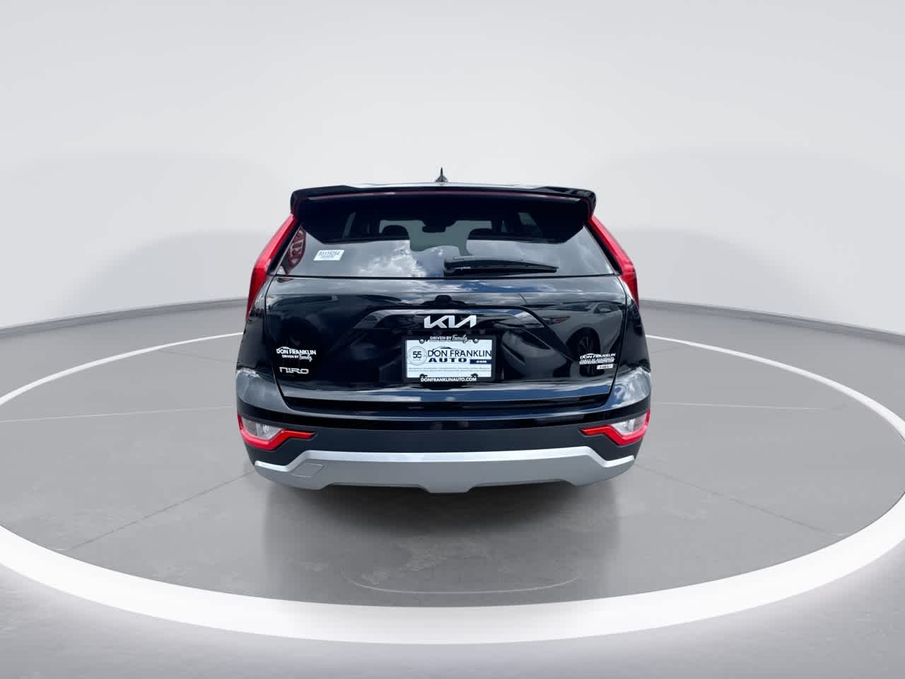 2024 Kia Niro LX photo 7