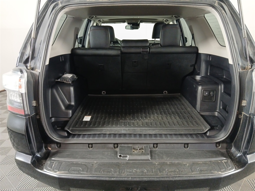 2021 Toyota 4Runner Venture Special Edition photo 12