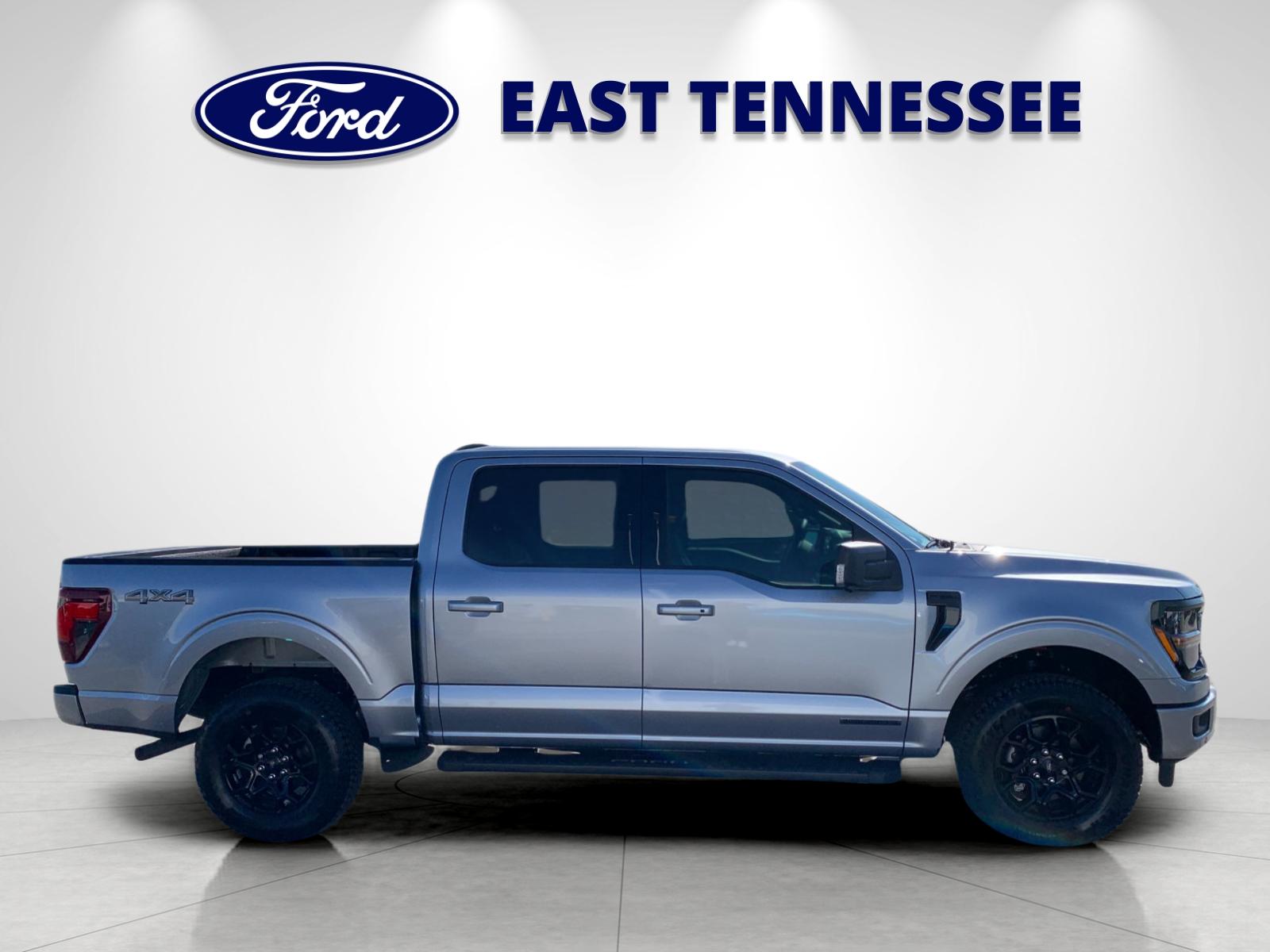 2025 Ford F-150 XLT photo 2