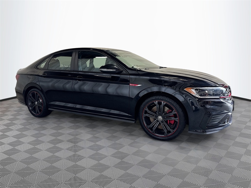 2019 Volkswagen Jetta GLI 2.0T Anniversary Edition photo 4
