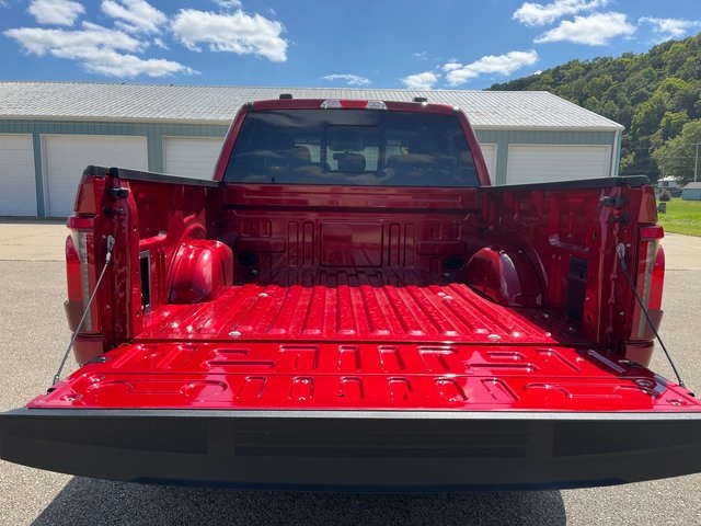 2025 Ford F-150 XLT photo 12