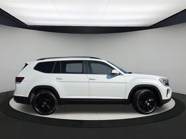 2026 Volkswagen Atlas SE Technology photo 7