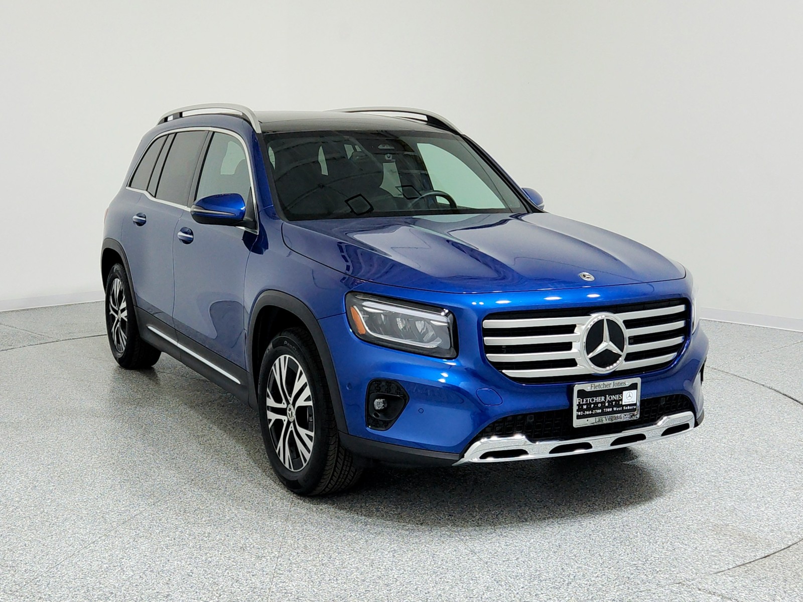 2024 Mercedes Benz GLB 250 photo 2