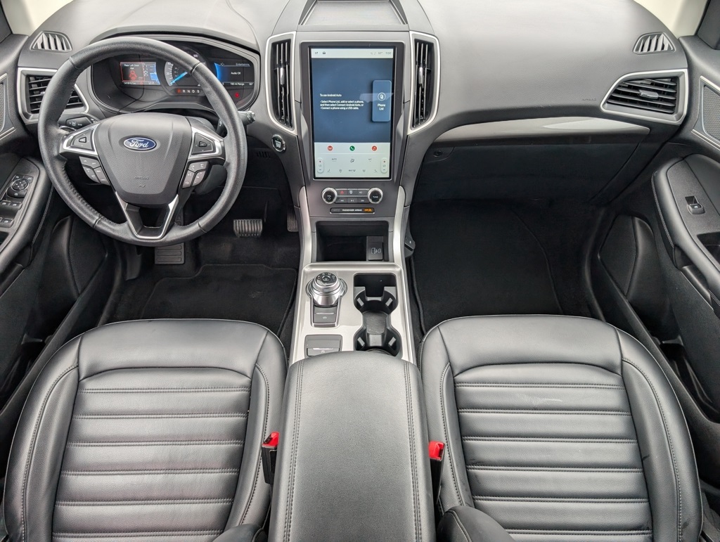 2024 Ford Edge SEL photo 4