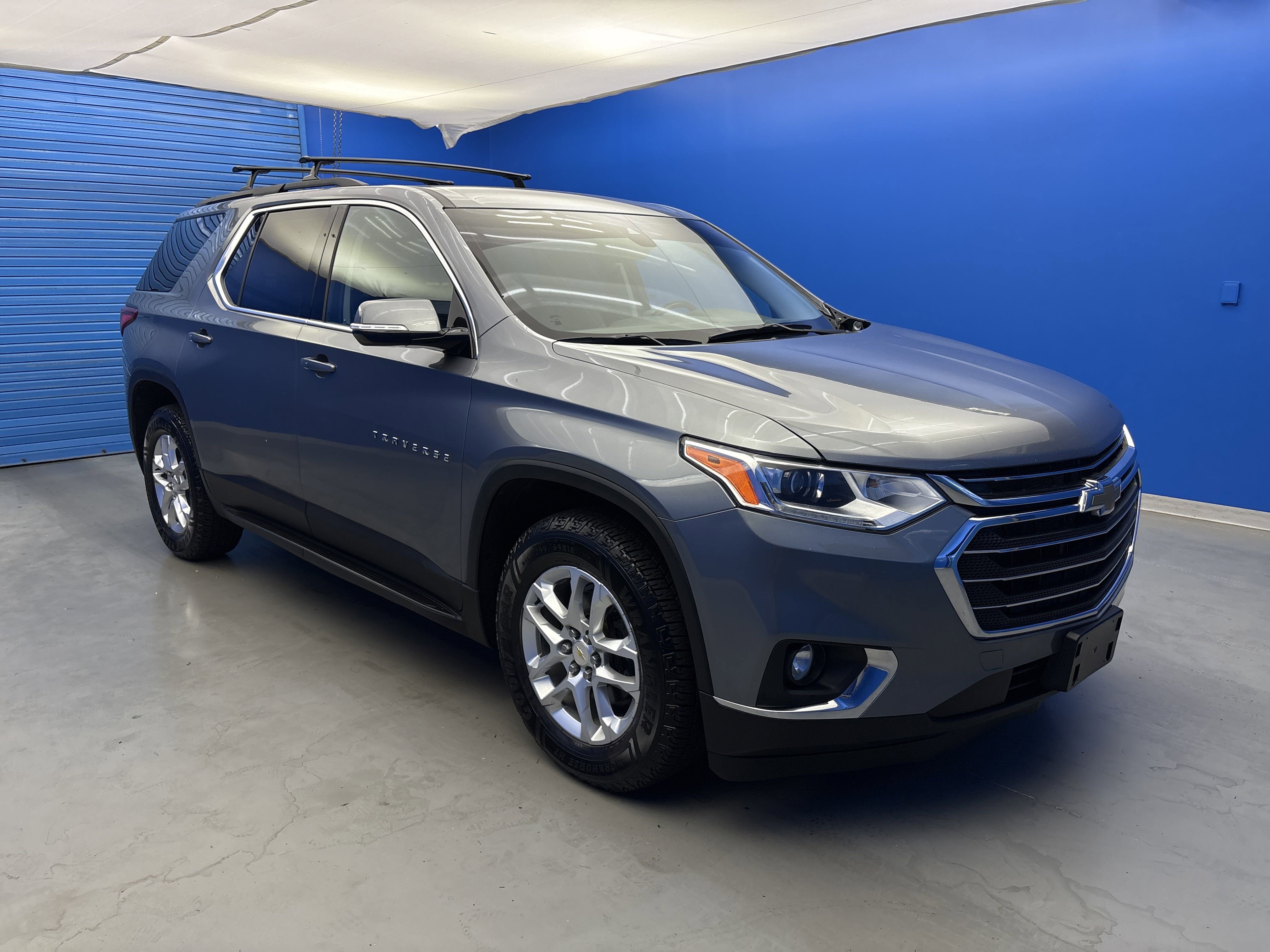 2020 Chevrolet Traverse Cloth photo 2