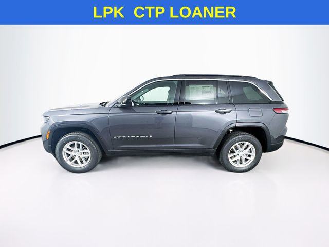 2025 Jeep Grand Cherokee Laredo X photo 4