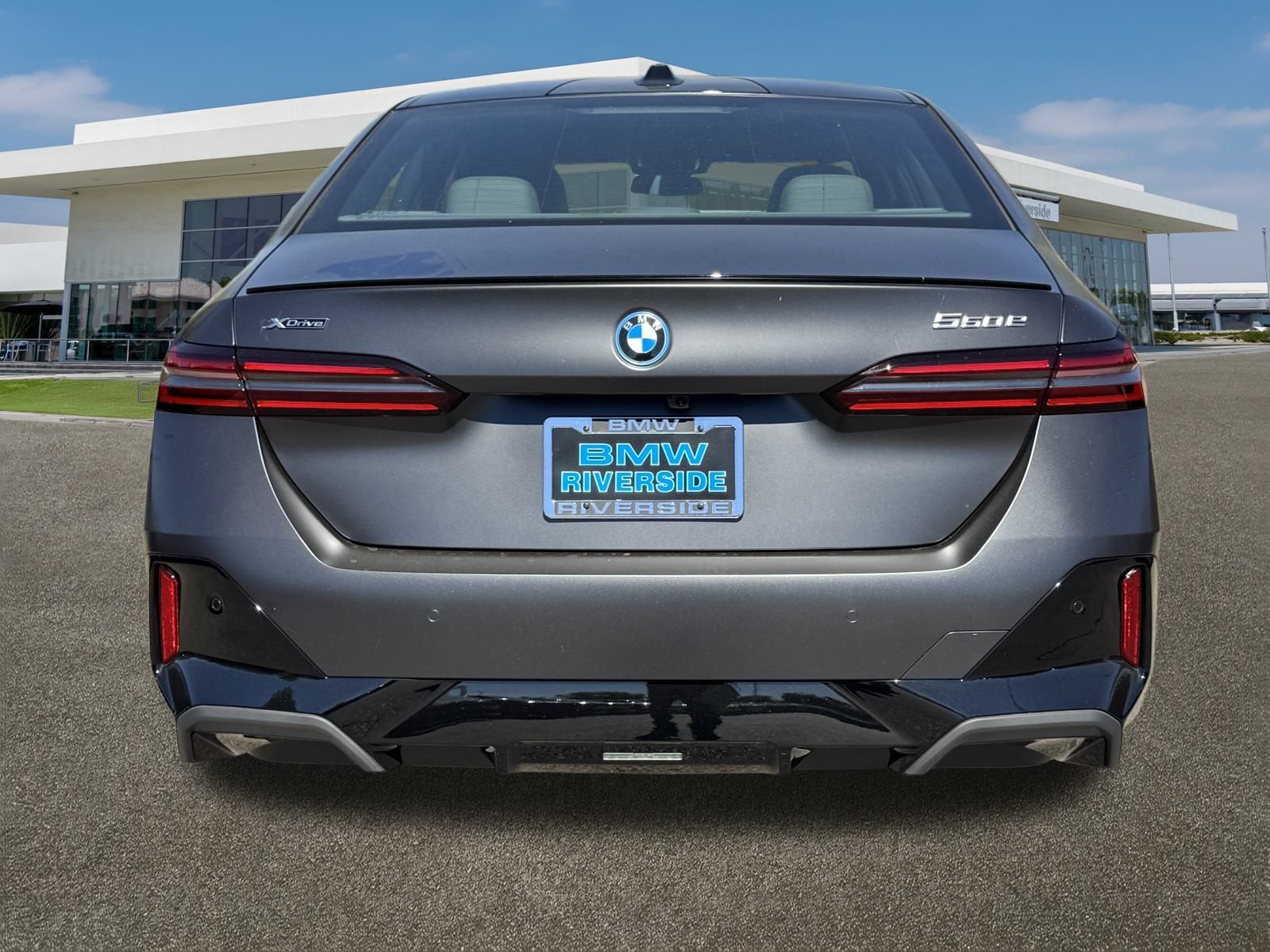 2026 Bmw 550e xDrive photo 7