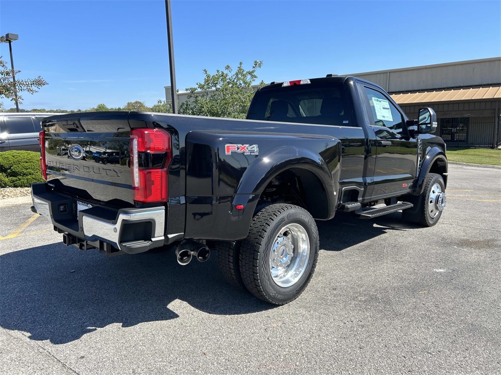 2026 Ford F-450 XLT photo 3