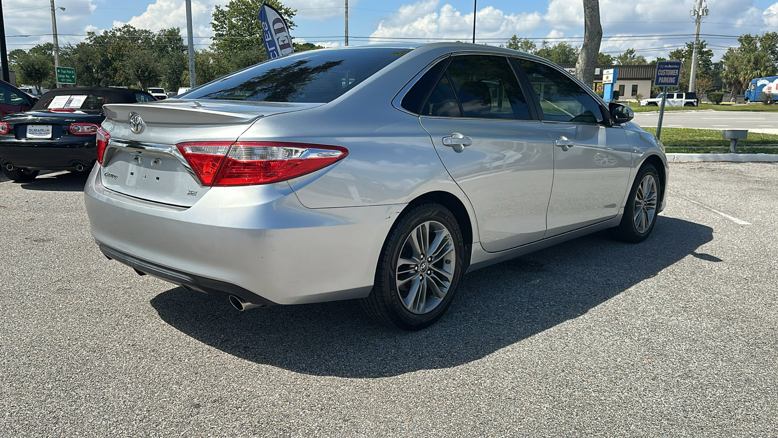 2017 Toyota Camry LE photo 21