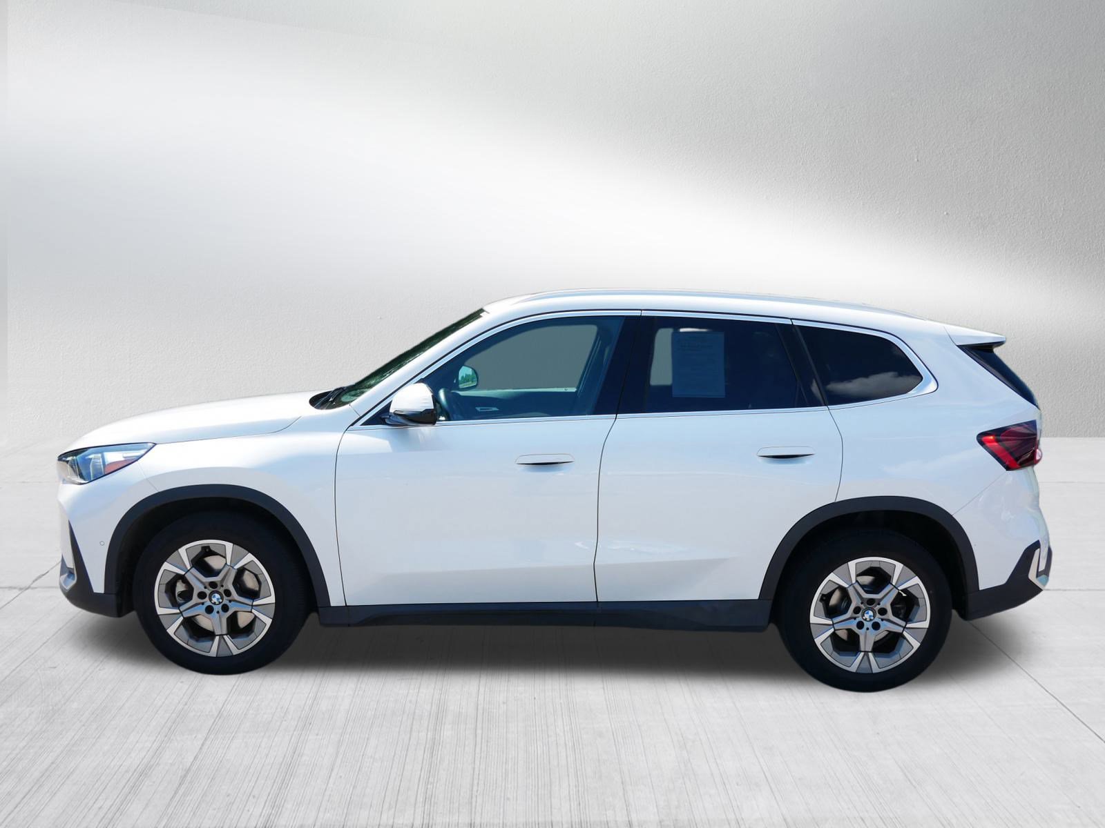 2023 Bmw X1 XDrive28i photo 3