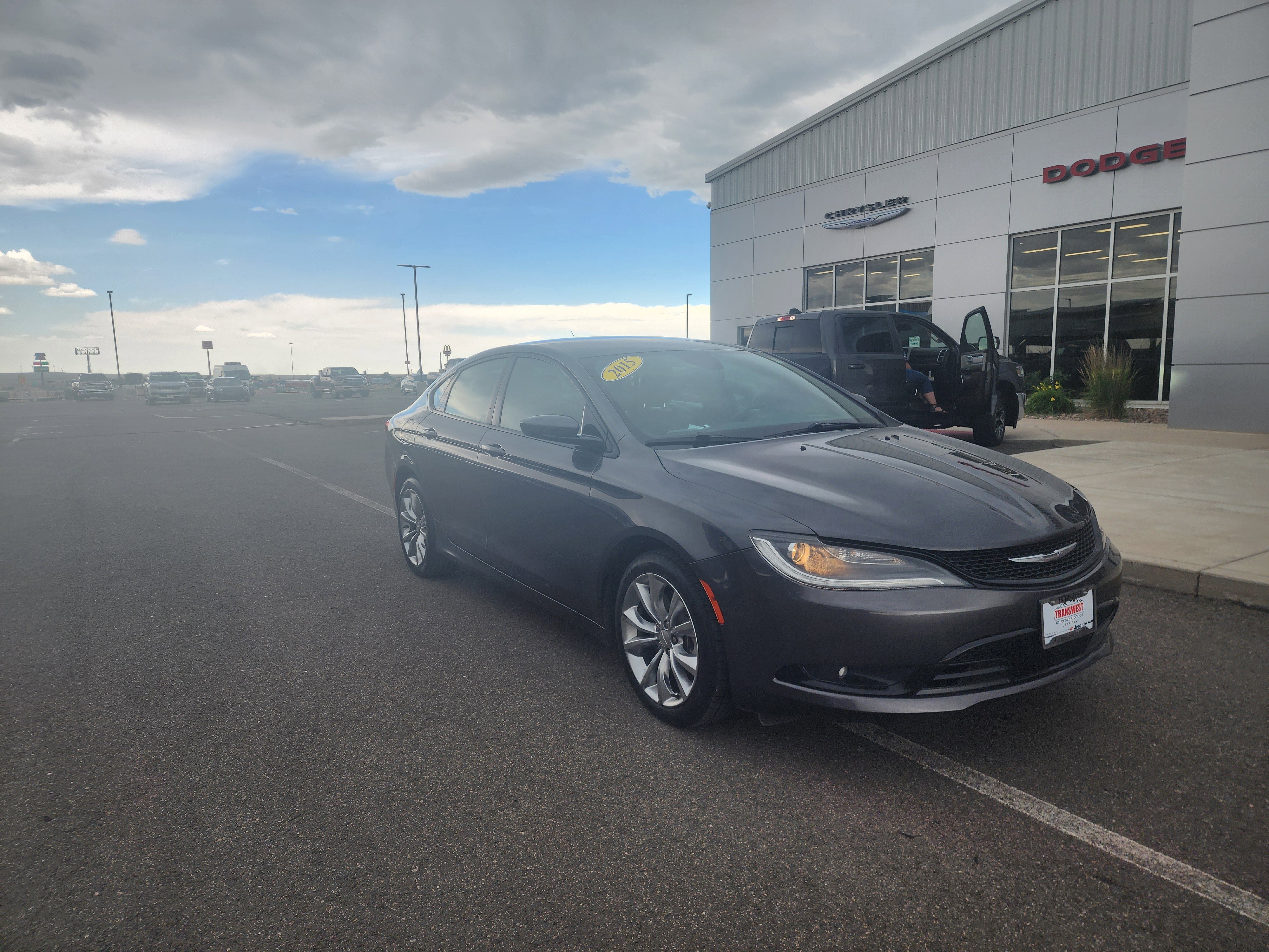 Used 2015 Chrysler 200 S with VIN 1C3CCCBG5FN638342 for sale in Limon, CO