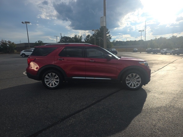 2020 Ford Explorer Limited photo 2
