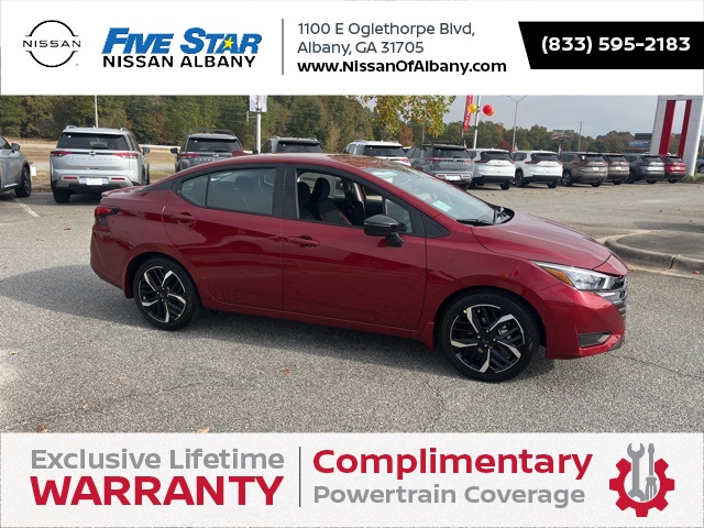 2025 Nissan Versa Sedan SR's photo