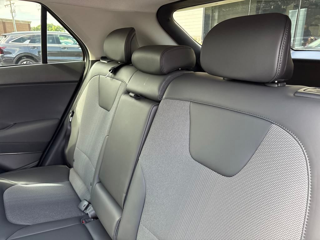 2025 Kia Niro EX photo 22