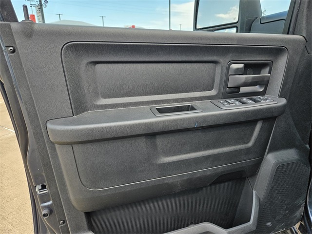 2026 Ram 2500 Tradesman photo 11