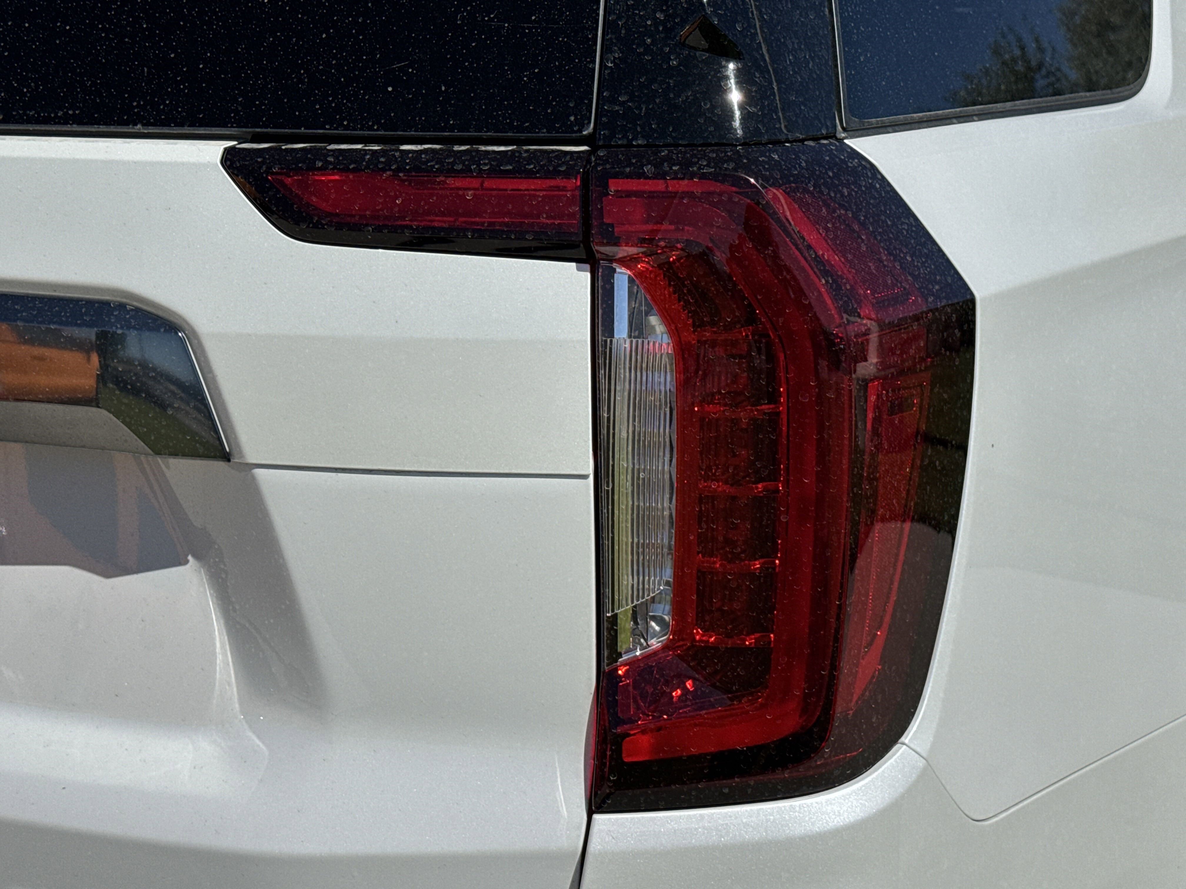 2024 Gmc Yukon AT4 photo 7