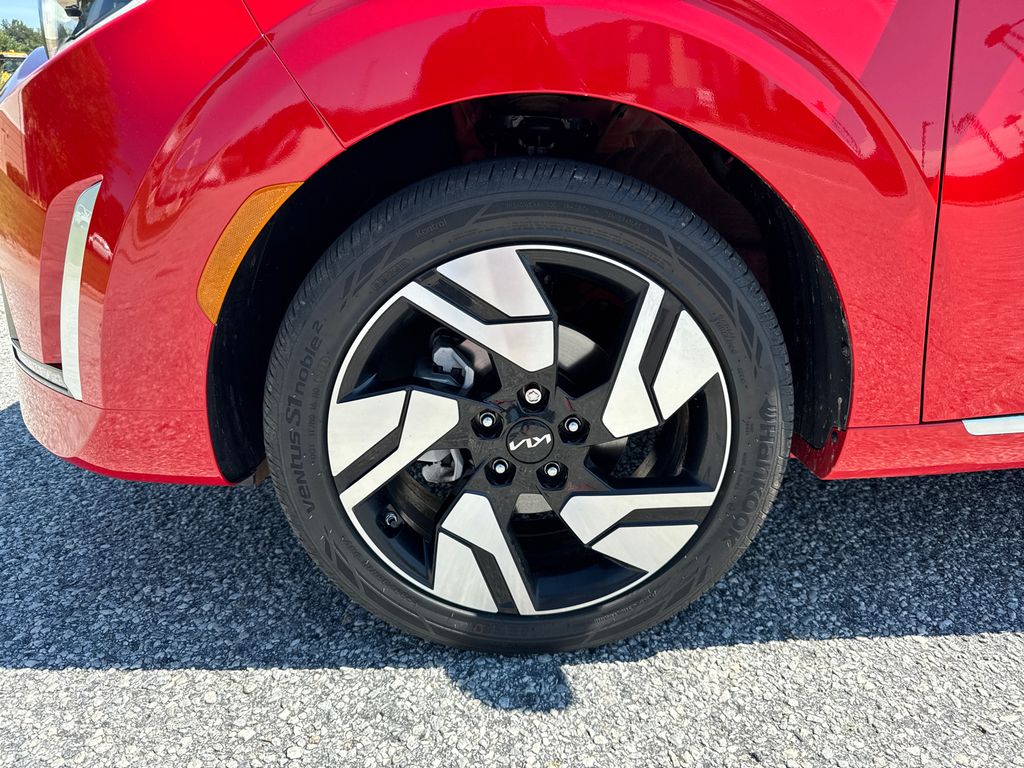 2025 Kia Soul GT-Line photo 9