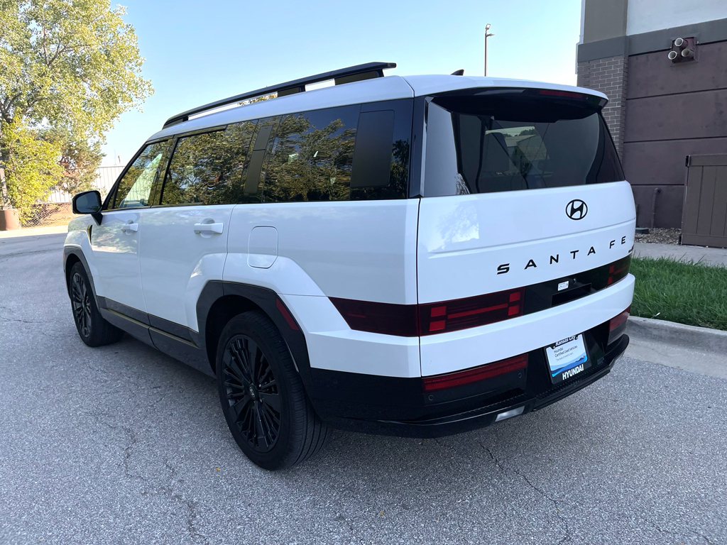 2025 Hyundai Santa Fe photo 3