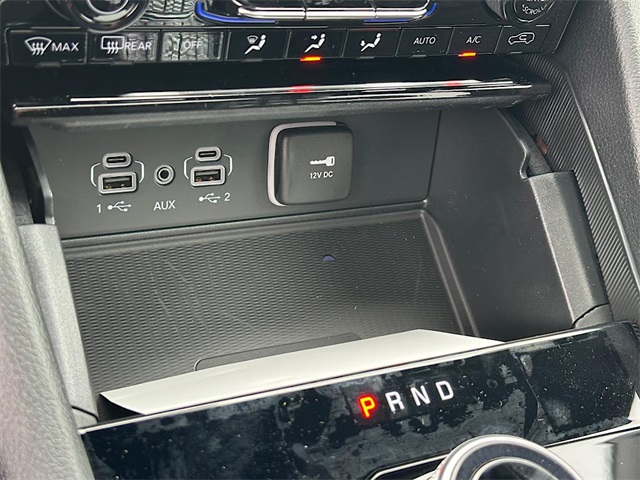 2025 Jeep Grand Cherokee Laredo Altitude photo 22