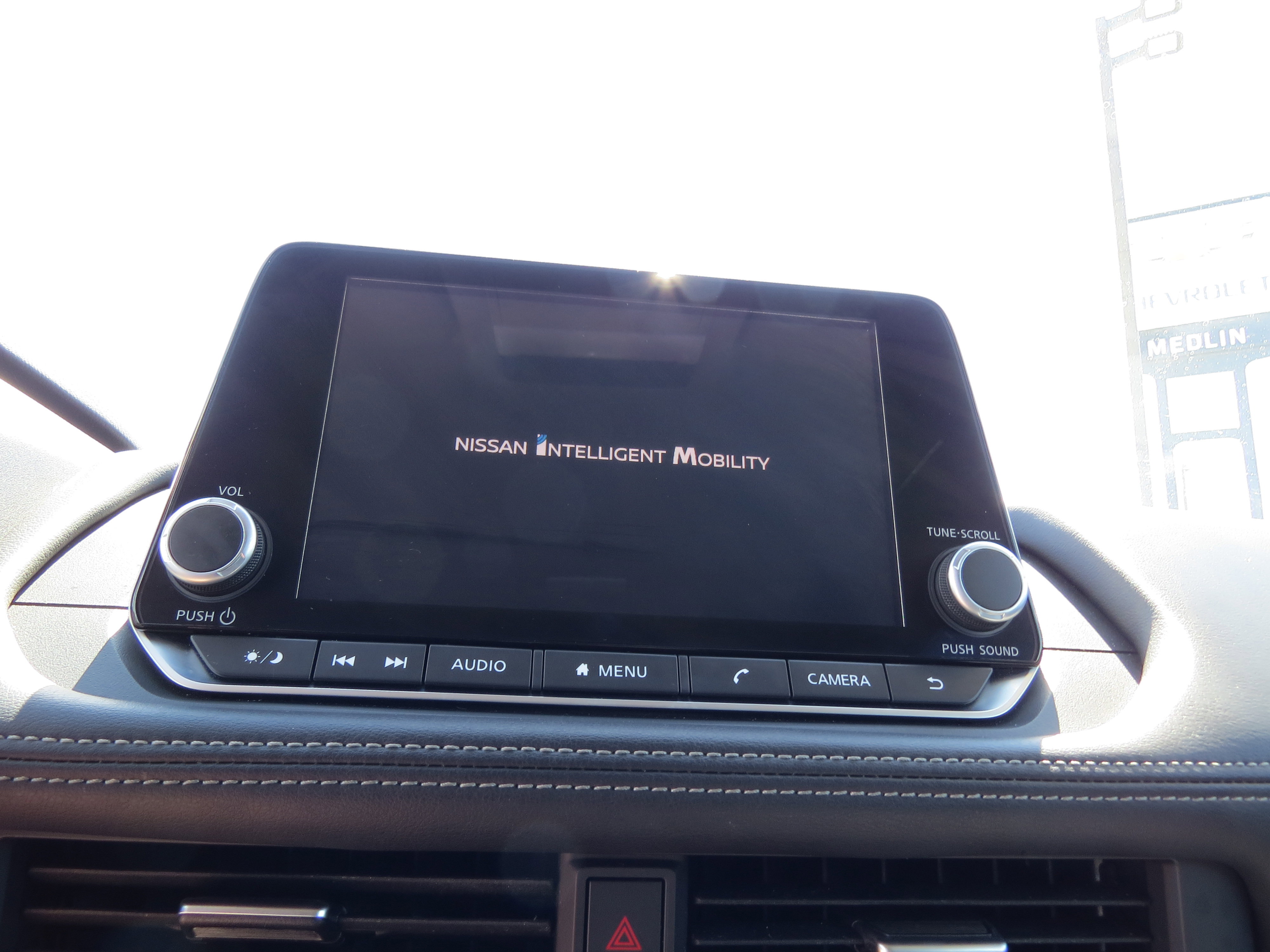 2024 Nissan Rogue SV photo 13