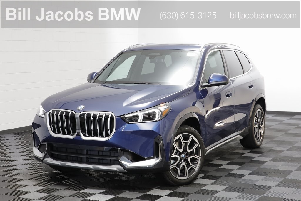 2025 BMW X1 28i's photo
