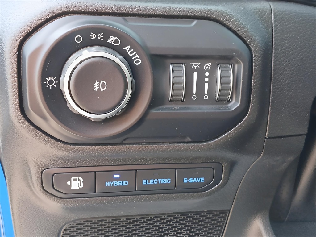 2022 Jeep Wrangler Unlimited Rubicon 4xe photo 12