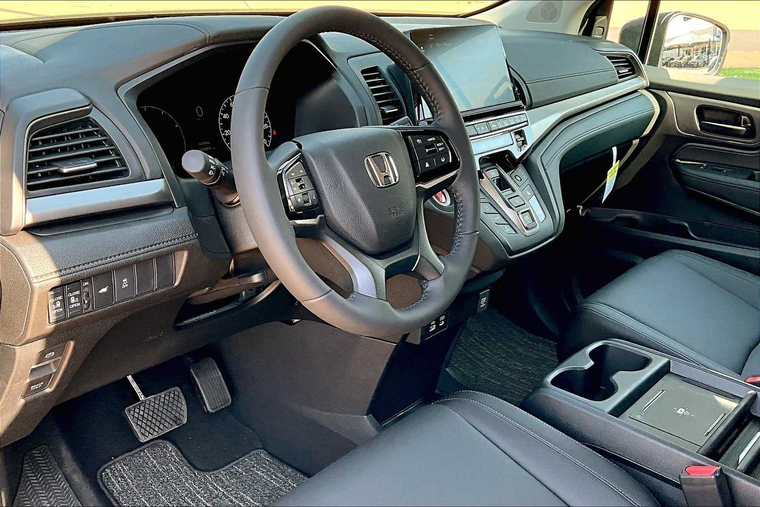 2025 Honda Odyssey EX-L photo 15