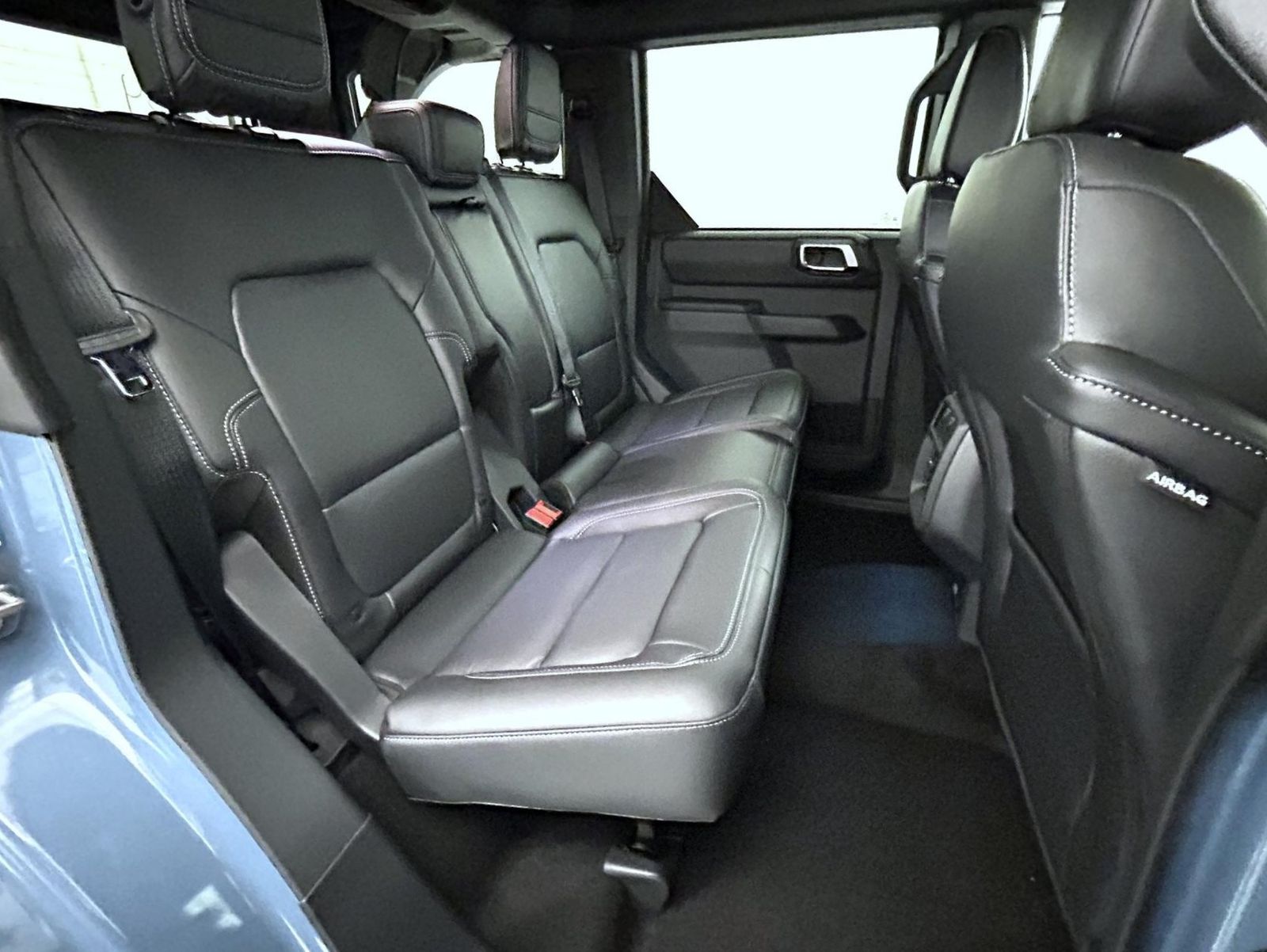 2025 Ford Bronco Outer Banks photo 16