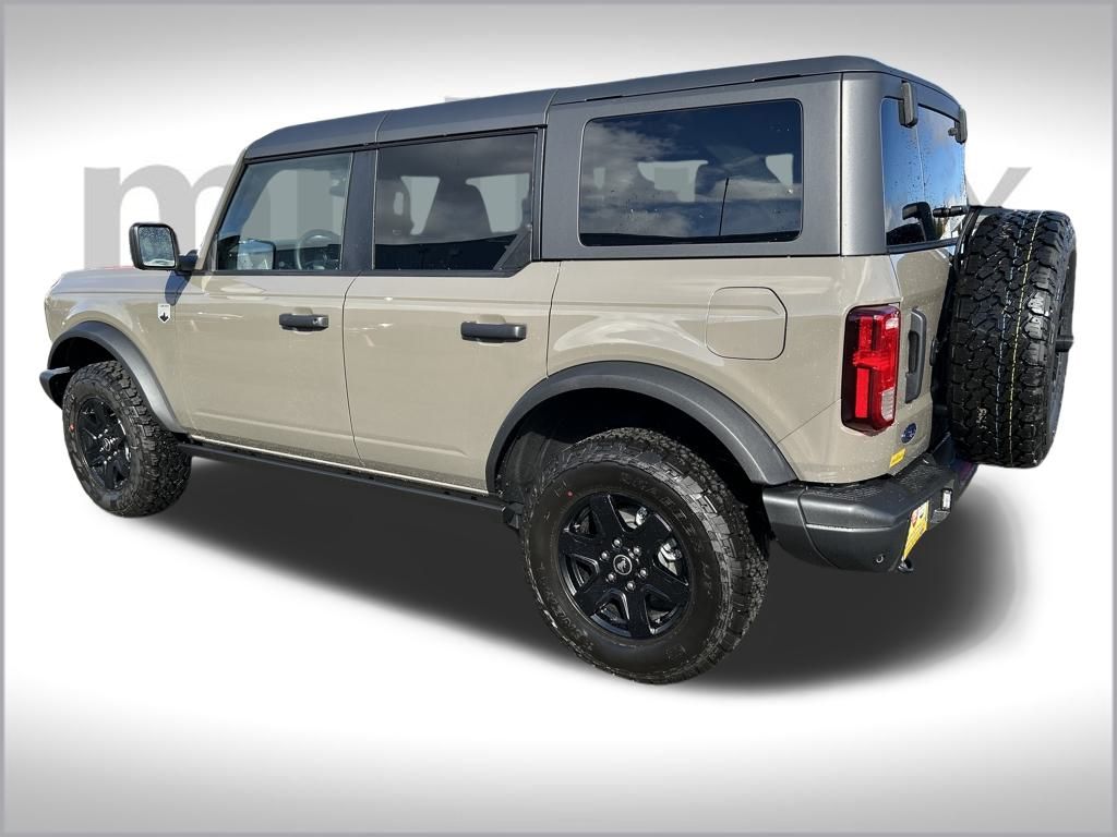 2025 Ford Bronco Big Bend photo 3