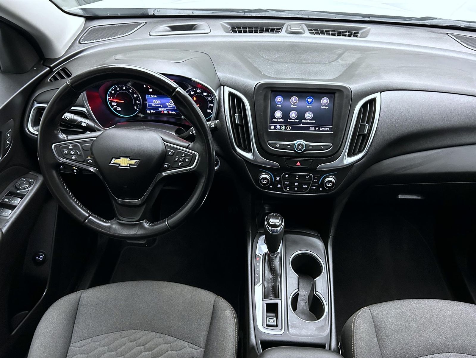 2020 Chevrolet Equinox LT photo 13