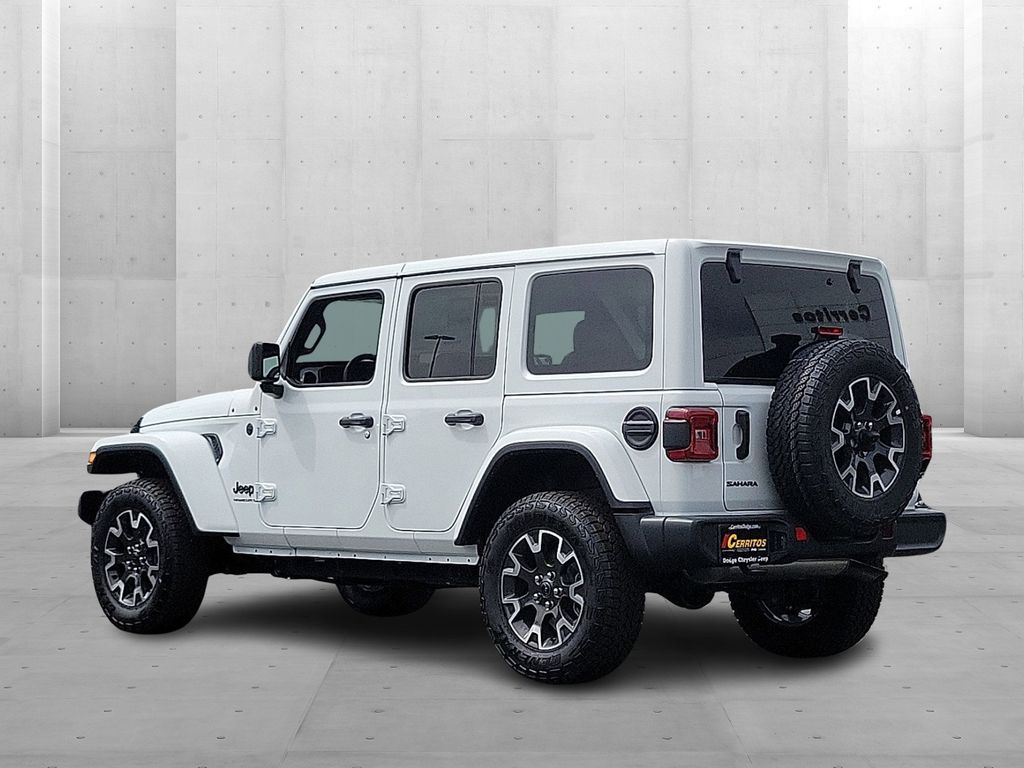 2025 Jeep Wrangler Sahara photo 2