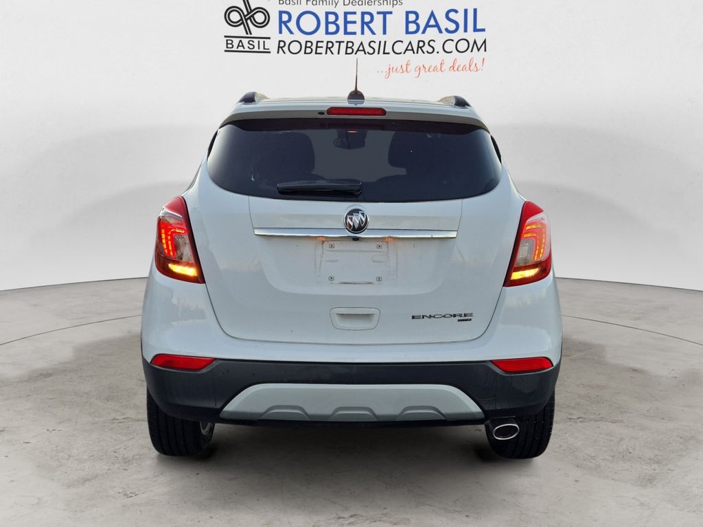 2022 Buick Encore Preferred photo 4