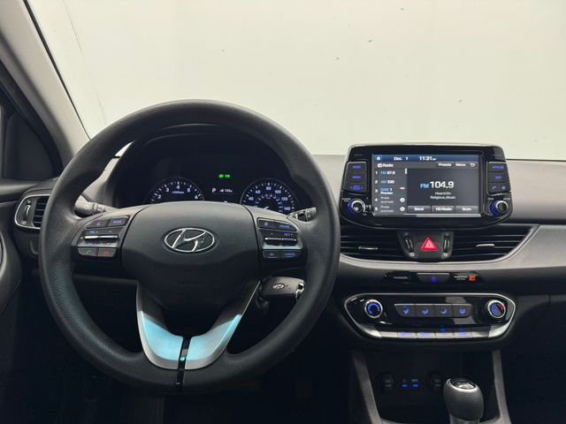 2018 Hyundai Elantra GT Base photo 3