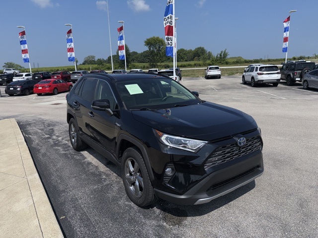 2020 Toyota RAV4 Hybrid Limited photo 2