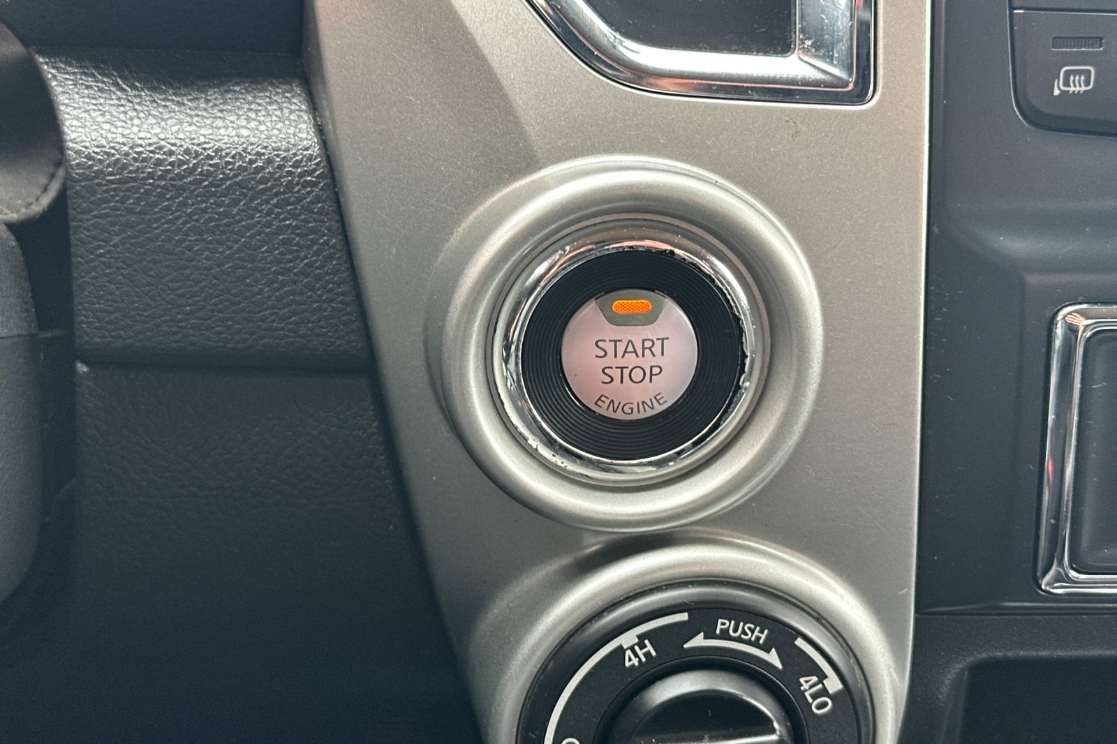 2018 Nissan Titan PRO-4X photo 16
