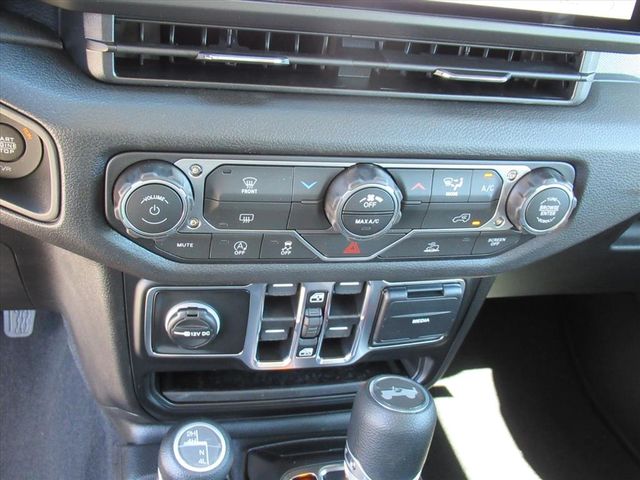2025 Jeep Wrangler Sport photo 22