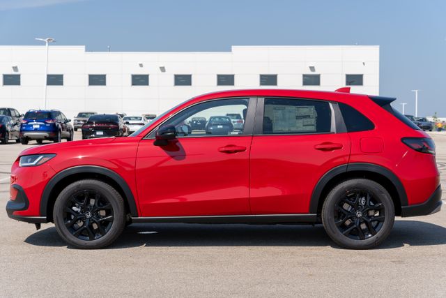 2025 Honda HR-V Sport photo 2