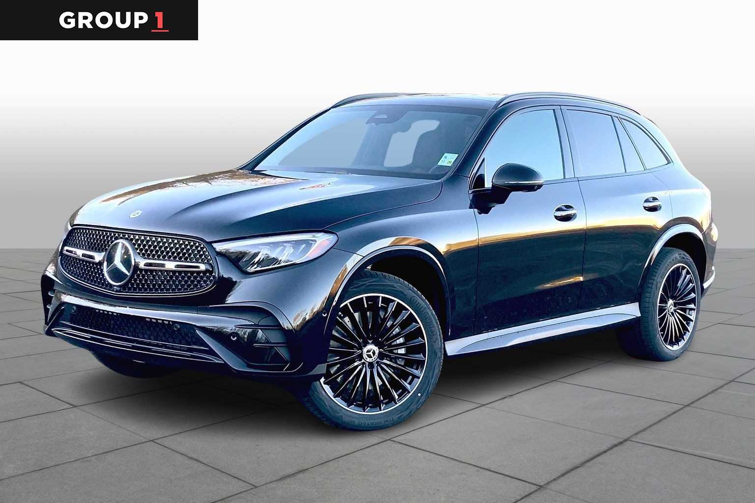 2026 Mercedes-Benz GLC Base's photo