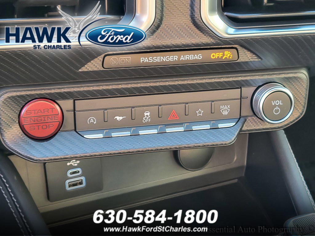 2025 FORD MUSTANG - Image 13