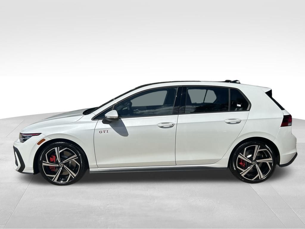 2025 Volkswagen Golf GTI SE photo 4