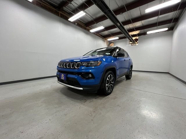 2023 Jeep Compass Limited photo 4