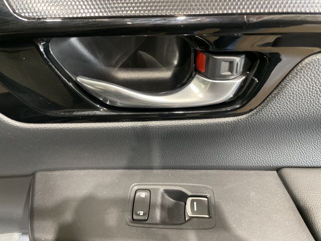 2023 Honda CR-V Hybrid Sport Touring photo 33