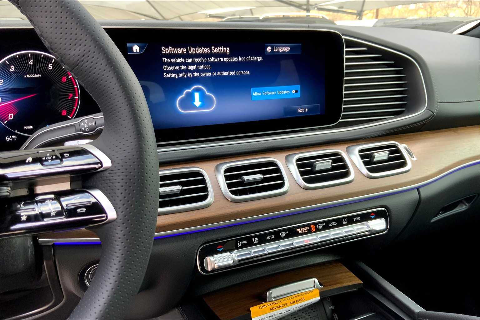 2025 Mercedes Benz GLS 450 4MATIC photo 11