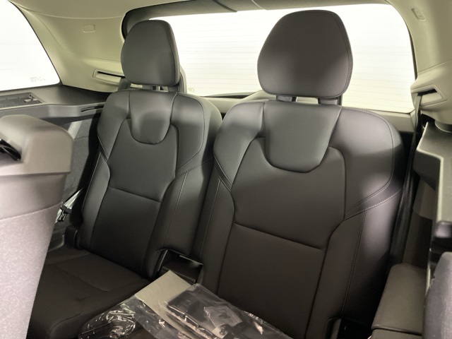 2025 Volvo XC90 T8 AWD Plus photo 35