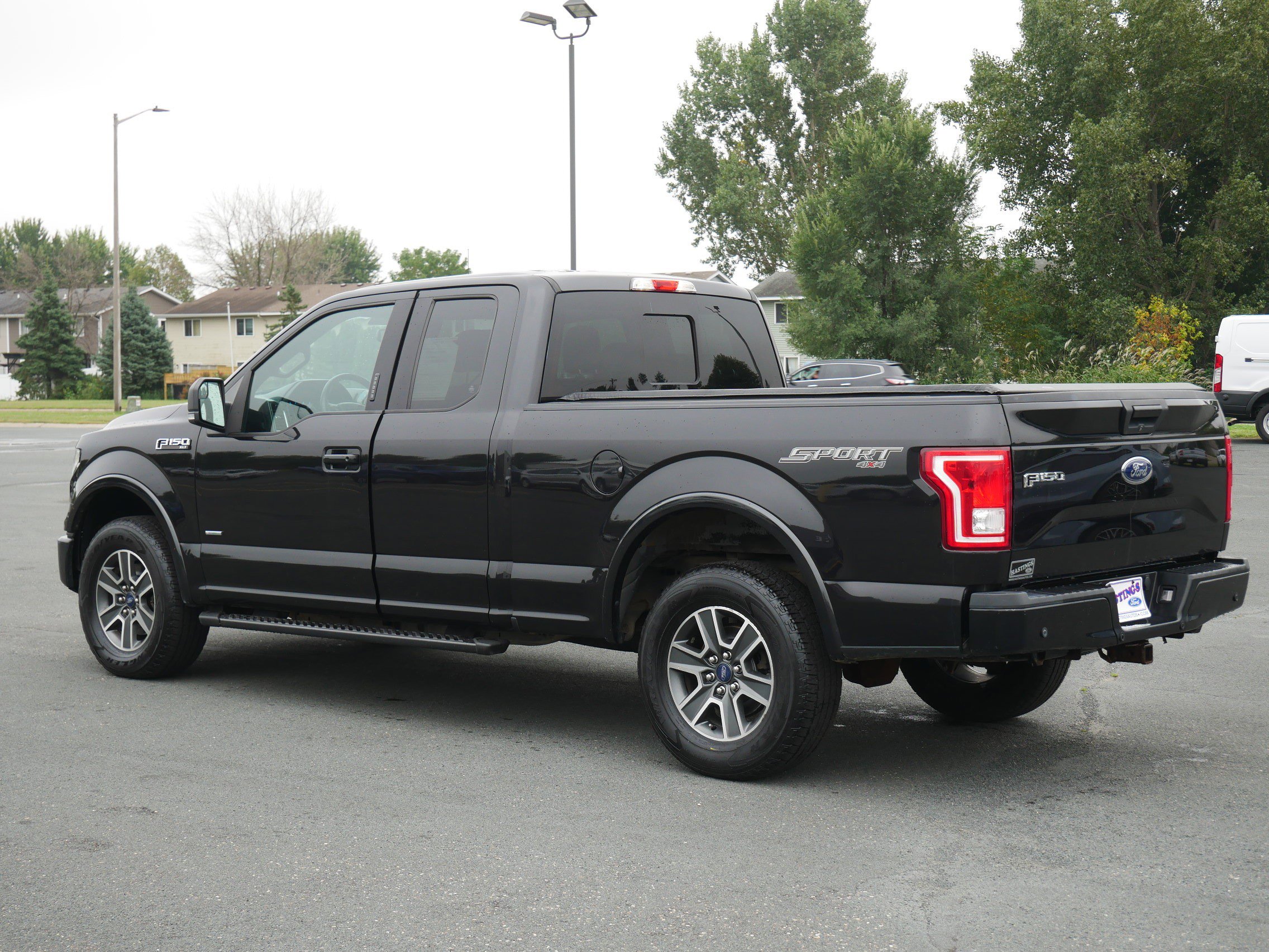 2015 Ford F-150 XLT photo 3
