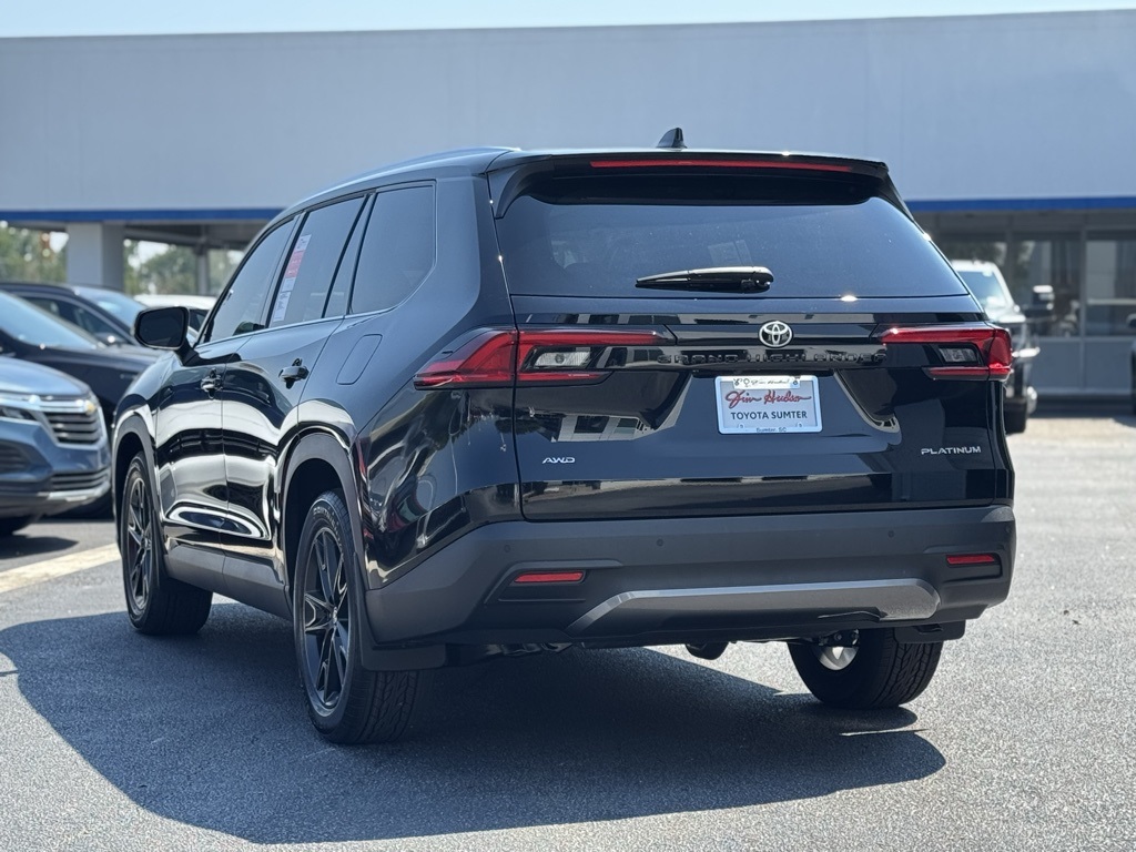 2025 Toyota Grand Highlander Platinum AWD photo 3